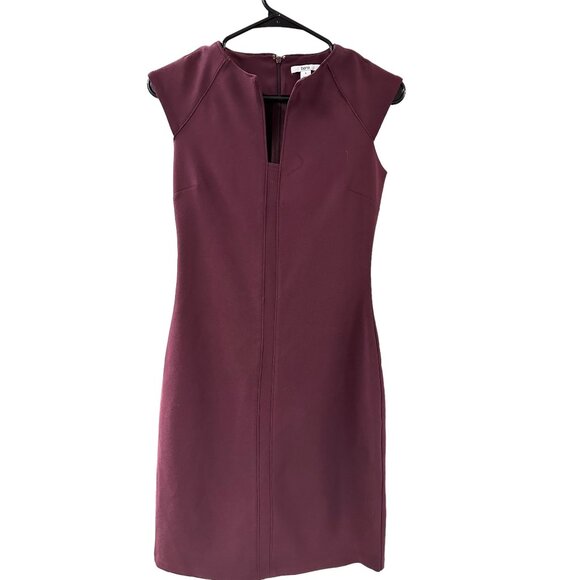 👗 2/$30 👗 Plum A-Line Small Cap Sleeve Business Dress - Picture 1 of 4